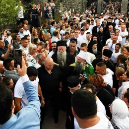 Патријарх Порфирије: Ходајмо траговима Господњим које је на духовну мапу нашег народа уцртао Свети Сава