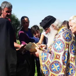 Служена прва Литургија на темељима будуће капеле