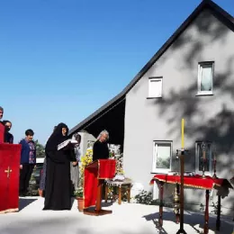 Служена прва Литургија на темељима будуће капеле