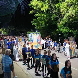 Преображењска литија улицама Требиња