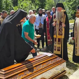 У Ђапановом Гробу код Бијелог Поља сахрањен пјесник Ранко Радовић