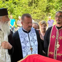 У Ђапановом Гробу код Бијелог Поља сахрањен пјесник Ранко Радовић