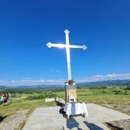 У Полици код Берана освештан Часни крст