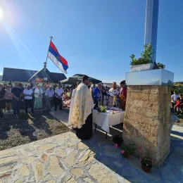 У Полици код Берана освештан Часни крст