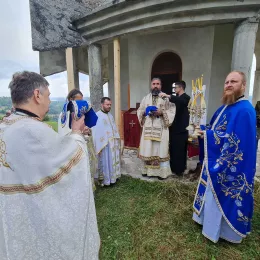 Епископ Методије богослужио у Горњем Заостру