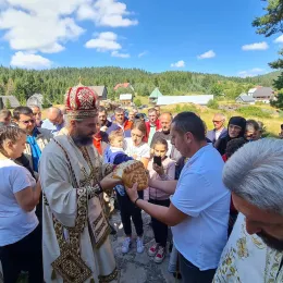 Епископ Методије богослужио на Кршу – Шаранци