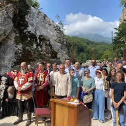 Прослављен Свети великомученик Пантелејмон, слава манастира Самограда