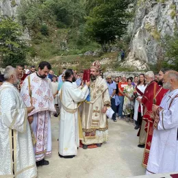 Прослављен Свети великомученик Пантелејмон, слава манастира Самограда