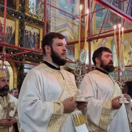 Епископи Методије и Кирило богослужили у храму Преображења Господњег у Загребу