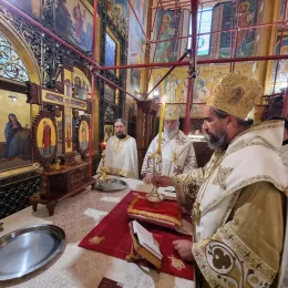 Епископи Методије и Кирило богослужили у храму Преображења Господњег у Загребу