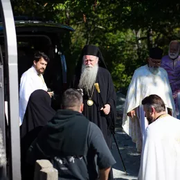 Митрополит Јоаникије и Епископ Методије богослужили у Горњем Липову