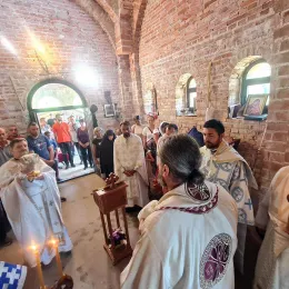 Полагање ризе Пресвете Богородице, храмовна слава цркве у изградњи у Кошутићима