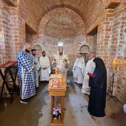 Полагање ризе Пресвете Богородице, храмовна слава цркве у изградњи у Кошутићима