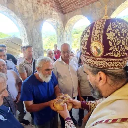 Полагање ризе Пресвете Богородице, храмовна слава цркве у изградњи у Кошутићима