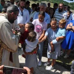 Освештана обновљена црква Светог Јована Крститеља у селу Тупан у Бањанима