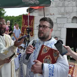 Освештана обновљена црква Светог Јована Крститеља у селу Тупан у Бањанима