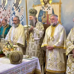 Патријарх Порфирије освештао храм у Хамбургу