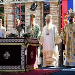 Свечана прослава Видовдана у манастиру Грачаница