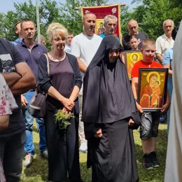 Тројчиндан молитвено прослављен у Заграду код Берана