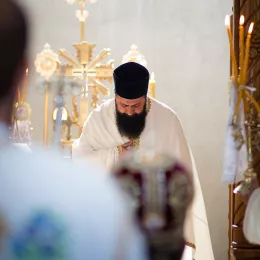 Епископ Методије служио Литургију у Расову