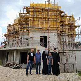 Митрополит Јоаникије обишао радове на изградњи Храма Светог Саве на Жабљаку