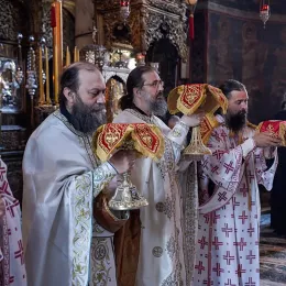 Новоизабрани Епископ моравички г. Тихон у Хиландару за Спасовдан