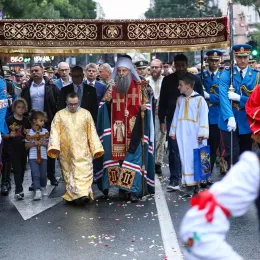 Десетине хиљада Београђана у Спасовданској литији