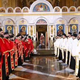 Десетине хиљада Београђана у Спасовданској литији