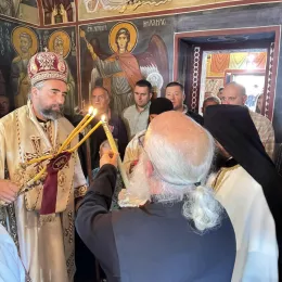 Митрополит Методије богослужио у манастиру Златеш