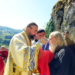 Прослављен Свети великомученик Пантелејмон, слава манастира Самограда