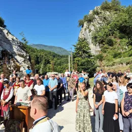 Прослављен Свети великомученик Пантелејмон, слава манастира Самограда