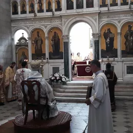 Крстовдан торжествено прослављен у никшићком Саборном храму крај Моштију Светог Арсенија