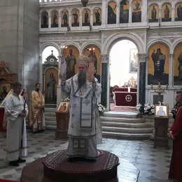 Крстовдан торжествено прослављен у никшићком Саборном храму крај Моштију Светог Арсенија