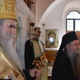 Мошти Светог Арсенија се вратиле у манастир Ждребаоник