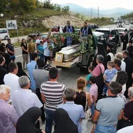 Свети Арсеније дочекан у манастиру Косијереву