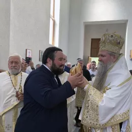 Прослављена петогодишњица освећења храма Светог Евстатија Српског