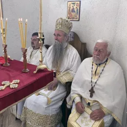 Прослављена петогодишњица освећења храма Светог Евстатија Српског