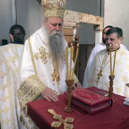 Прослављена петогодишњица освећења храма Светог Евстатија Српског