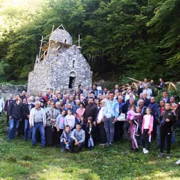 Владика Јоаникије: Крст је знак силе Божје и нашег искупљења