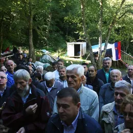 Владика Јоаникије: Крст је знак силе Божје и нашег искупљења