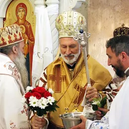 ОСВЕЋЕН ПРВИ ХРАМ ПОСВЕЋЕН JАСЕНОВАЧКИМ НОВОМУЧЕНИЦИМА