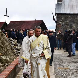 На Ћафи приједолској траје непрекидна борба између земаљског и Небеског царства