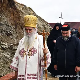 На Ћафи приједолској траје непрекидна борба између земаљског и Небеског царства