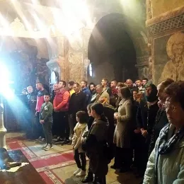 Литургија у храму Светог Николе у Никољцу