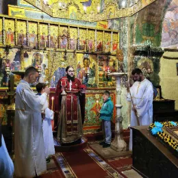 Литургија на празник Усековање главе Јована Kртитеља у Никољцу  
