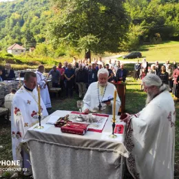 На темељима храма Усековање главе Јована Kрститеља служена Литургија 
