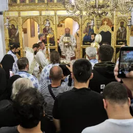 Митрополит Јоаникије свечано устоличен у трон Светог Петра Цетињског