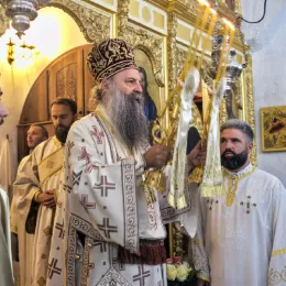 Митрополит Јоаникије свечано устоличен у трон Светог Петра Цетињског