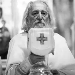 Владика Методије служио заупокојену Литургију о. Радојици Божовићу