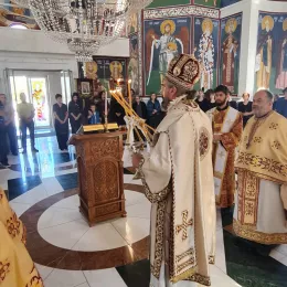 Епископ Методије служио заупокојену Литургију у манастиру Светог Саве у Голији поводом упокојења Ксеније Давидовић 